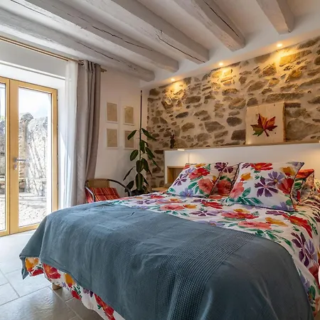 D'hotes Avec Piscine Et Petit-dejeuner Proche D'angers - Fr-1-622-84 לינה וארוחת בוקר