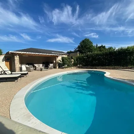 D'hotes Avec Piscine Et Petit-dejeuner Proche D'angers - Fr-1-622-84
