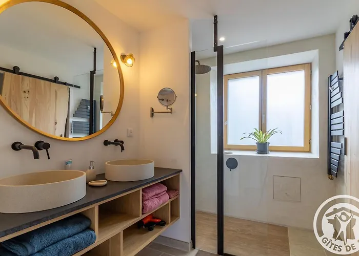 D'hôtes Avec Piscine Et Petit-déjeuner Proche D'angers - Fr-1-622-84 3* Soucelles