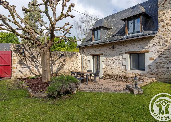 D'hôtes Avec Piscine Et Petit-déjeuner Proche D'angers - Fr-1-622-84 Couette-café