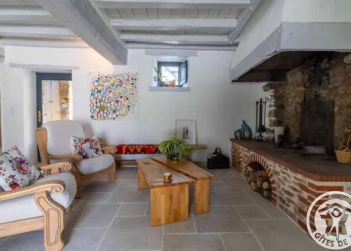 D'hôtes Avec Piscine Et Petit-déjeuner Proche D'angers - Fr-1-622-84 Couette-café